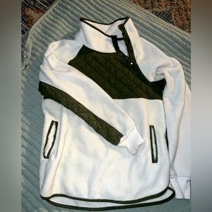 White and green sweater. Big front pocket. Medium Abercrombie